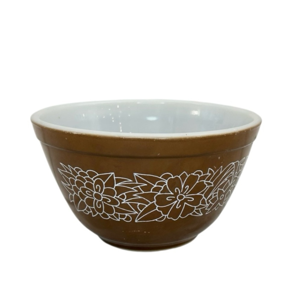 Pyrex #401 Woodland Nesting Bowl 1.5 Pint 750 ml